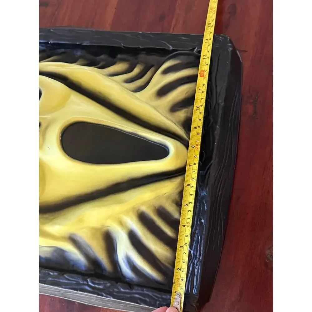 1997 Fun World Scream Movie Ghostface 3D Wall Hanging Glow Dark Plastic Mold Use